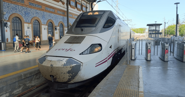 La quiebra del A.V.E.  La macro-infraestructura más&nbsp;inútil